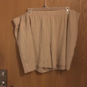 𝅺ROMANS Womens tan/brown shorts 4x A-14